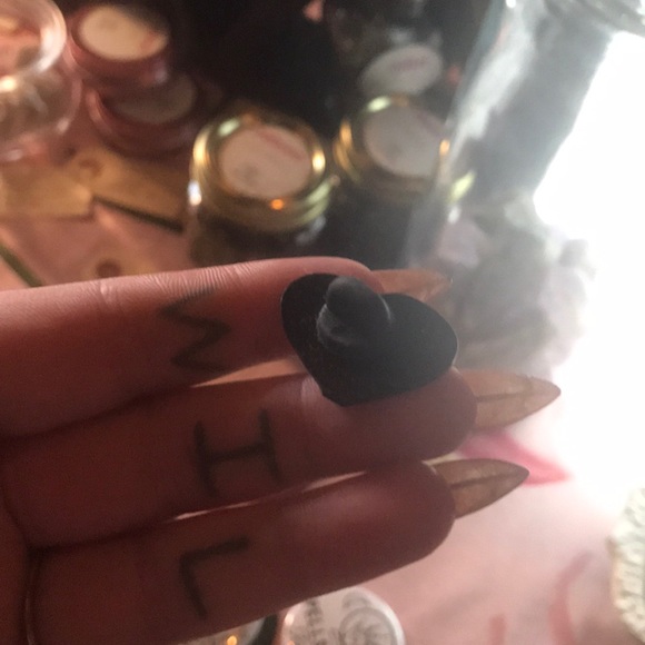 Dump Him Heart Feminist Soft Enamel Lapel Pin - Picture 5 of 5